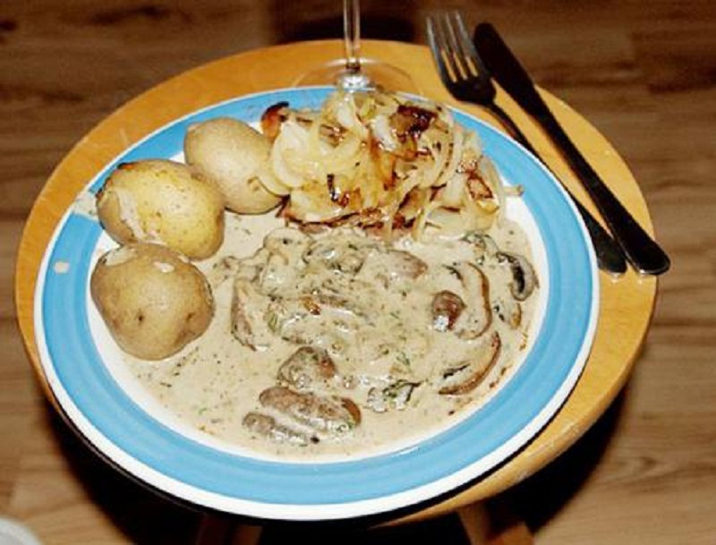 White Wine Cook-in Sauce White Wine Cook-in Sauce picture